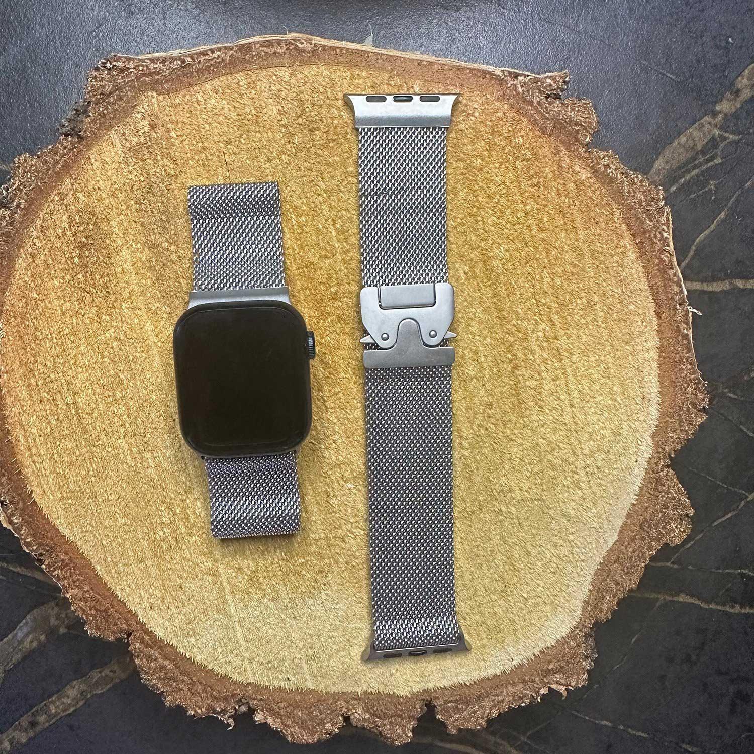 Apple Watch bandje Dominus - milanese - zilver titanium