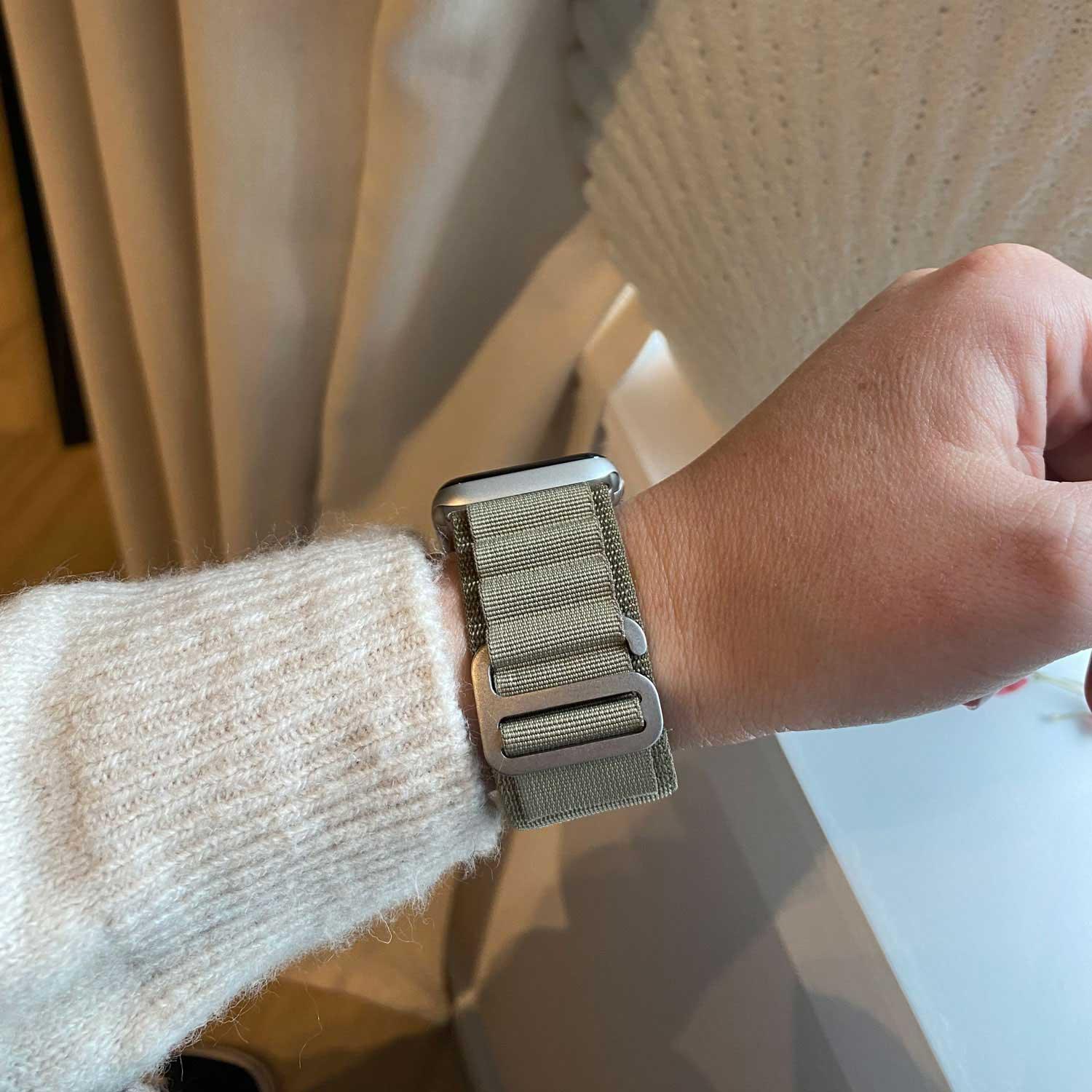 Apple Watch bandje Alpine - nylon - olijf