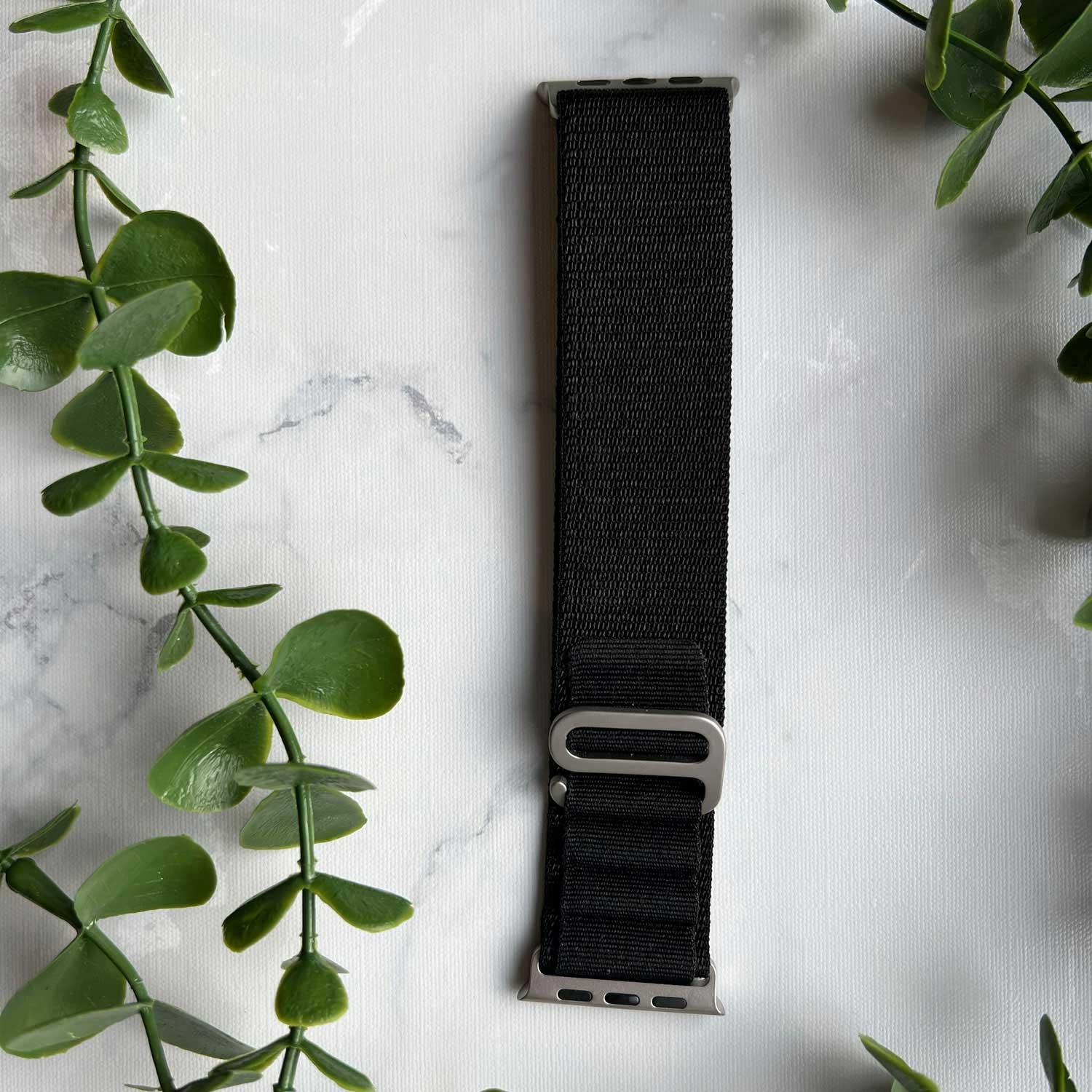 Apple Watch bandje Alpine - nylon - zwart