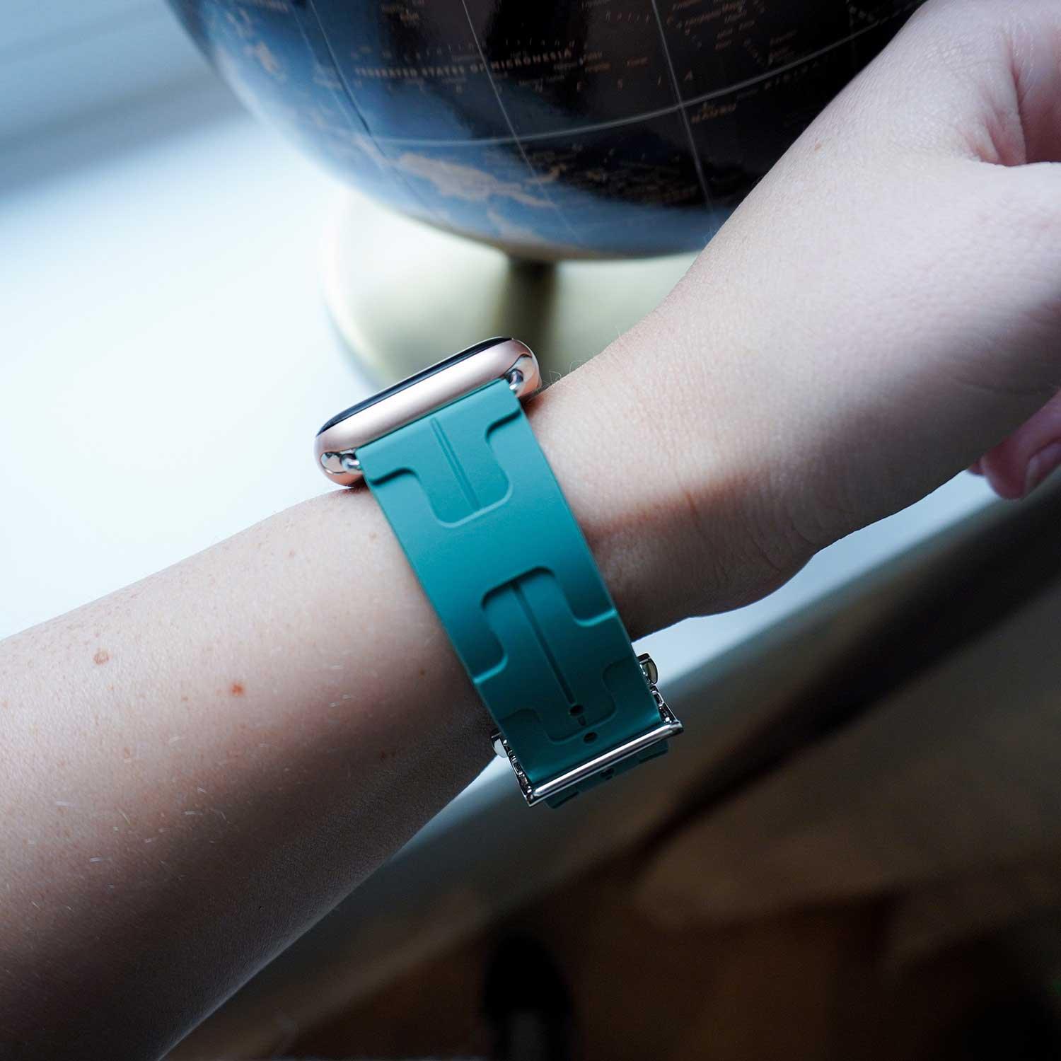 Apple Watch bandje kilim - siliconen - dennengroen