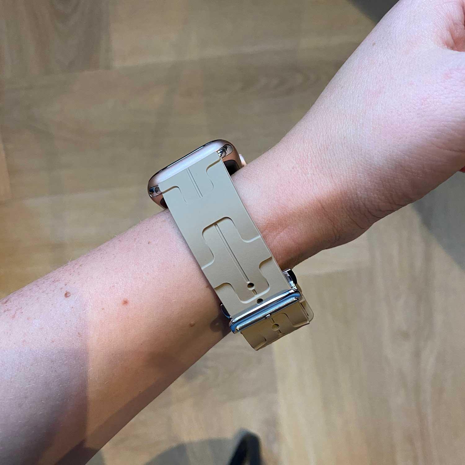 Apple Watch bandje kilim - siliconen - walnoot