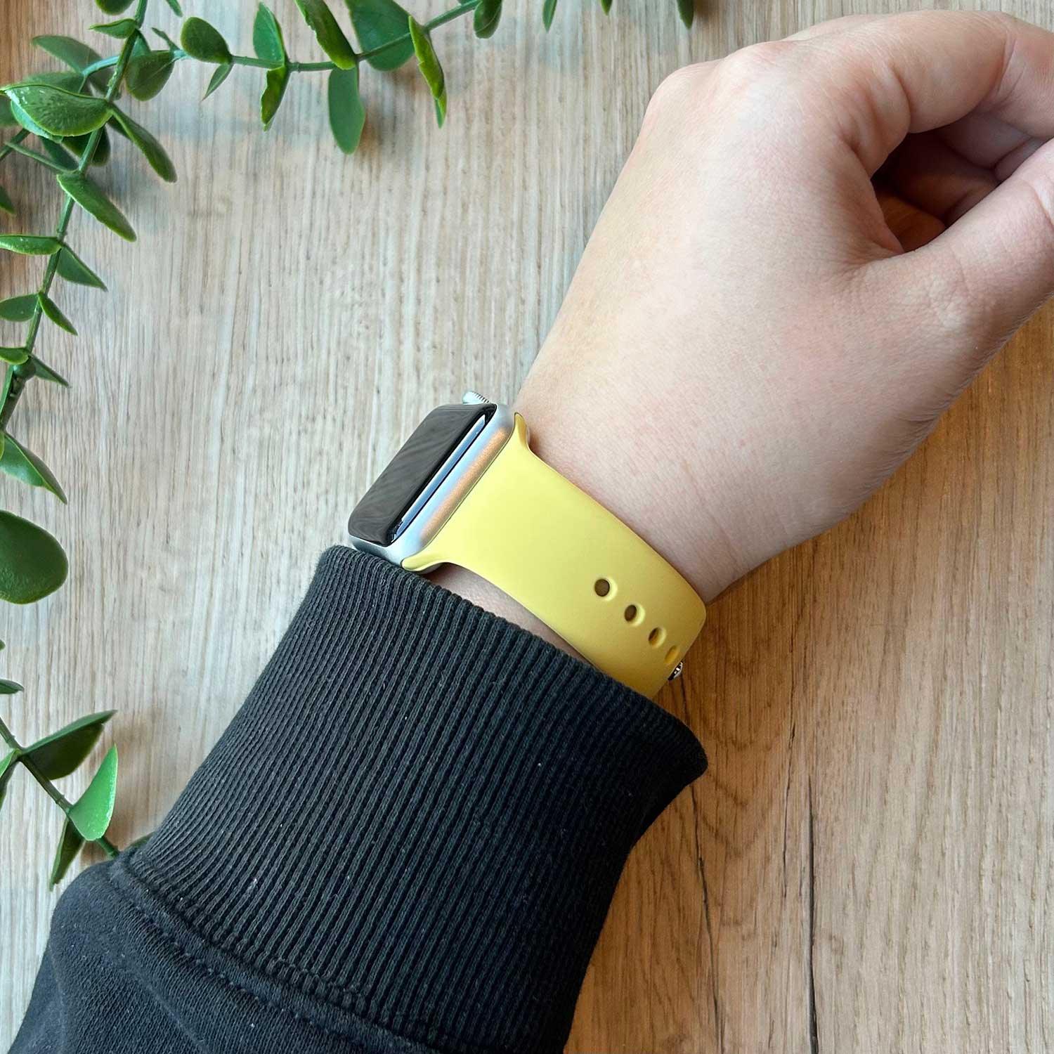 Apple Watch bandje Teyra - siliconen - citroen