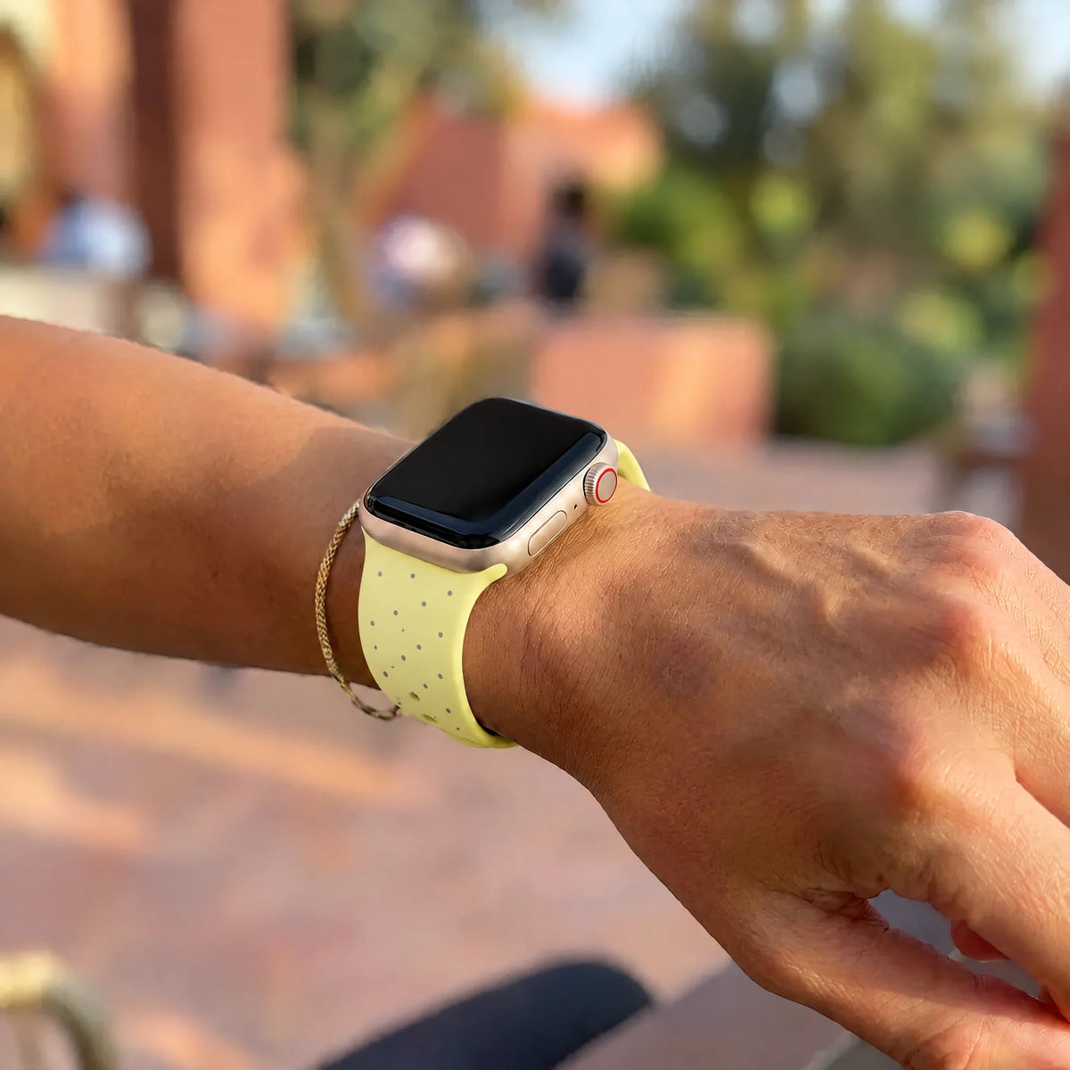 Apple Watch bandje Dots - siliconen - geel
