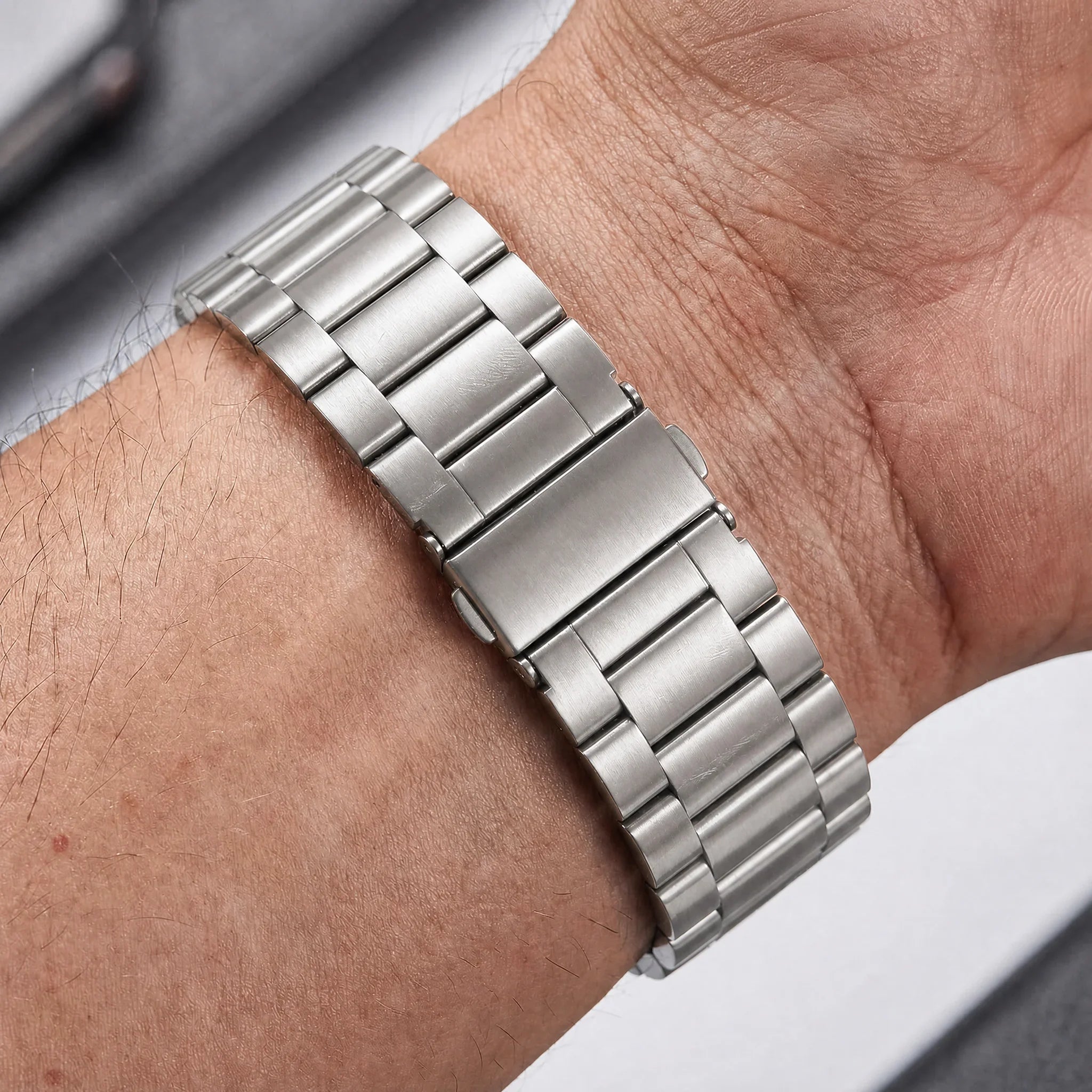 Apple Watch bandje Rivaro - staal - sterrenlicht