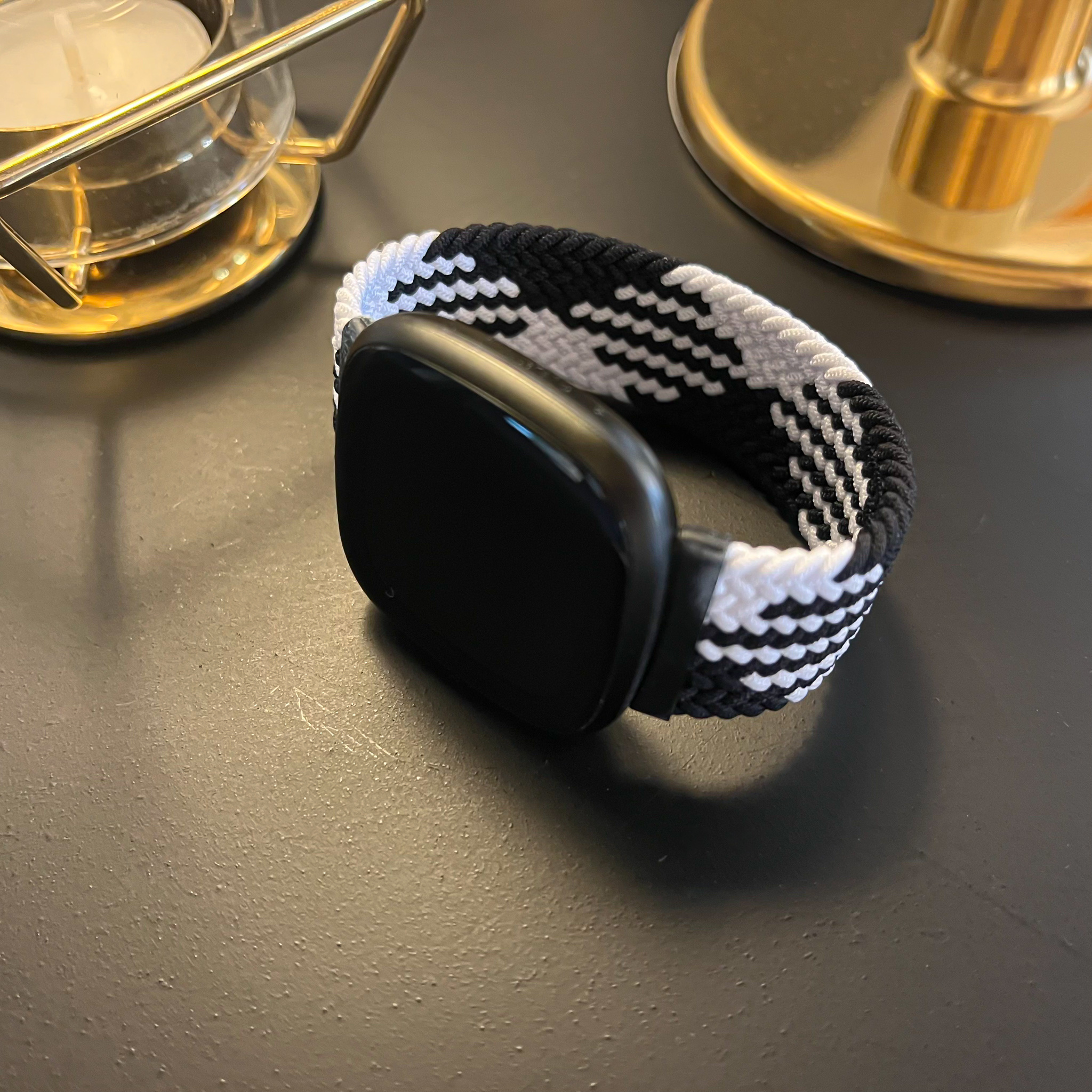 Fitbit Versa 3 / Sense nylon gevlochten solo band - wit zwart