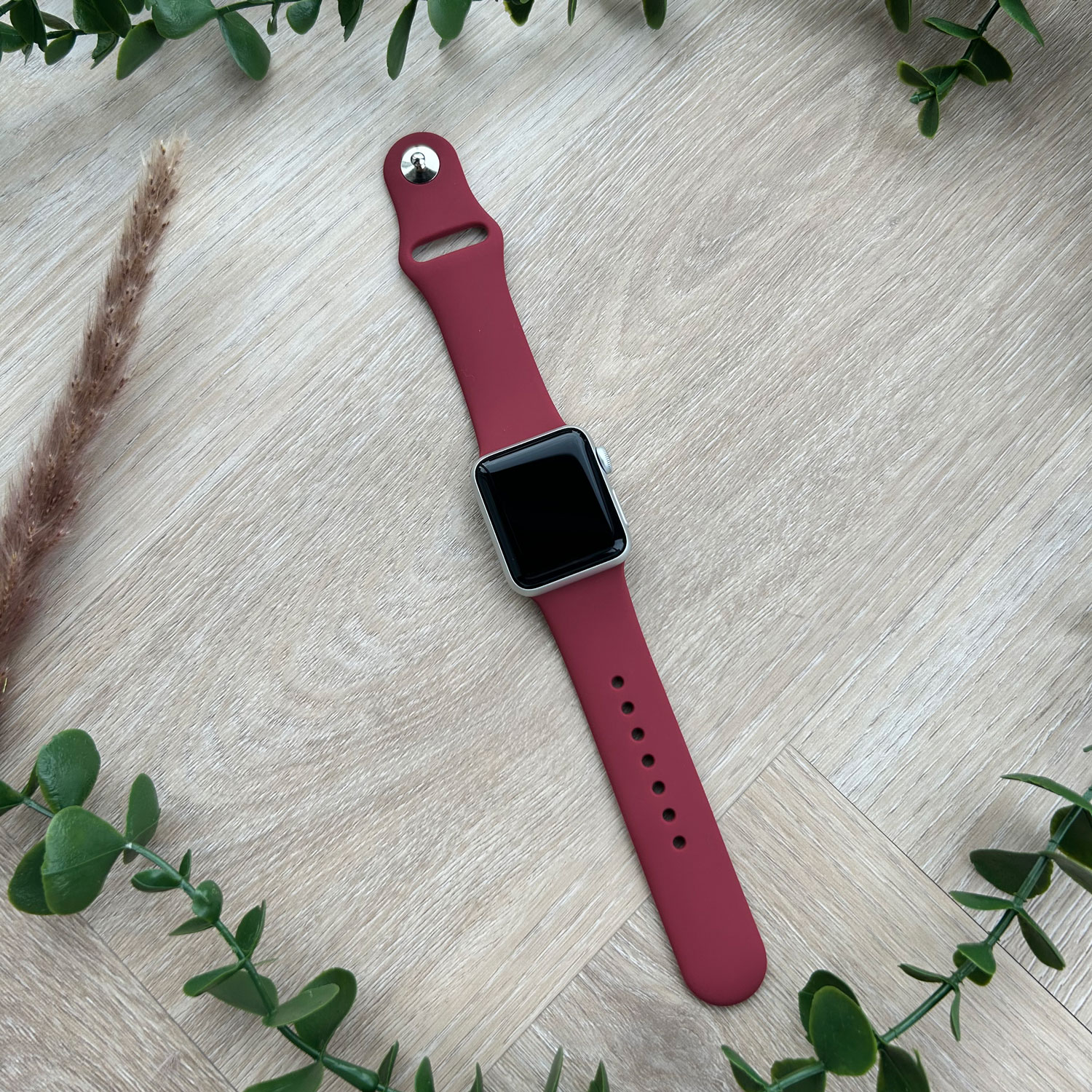 Apple Watch sport band - moerbei