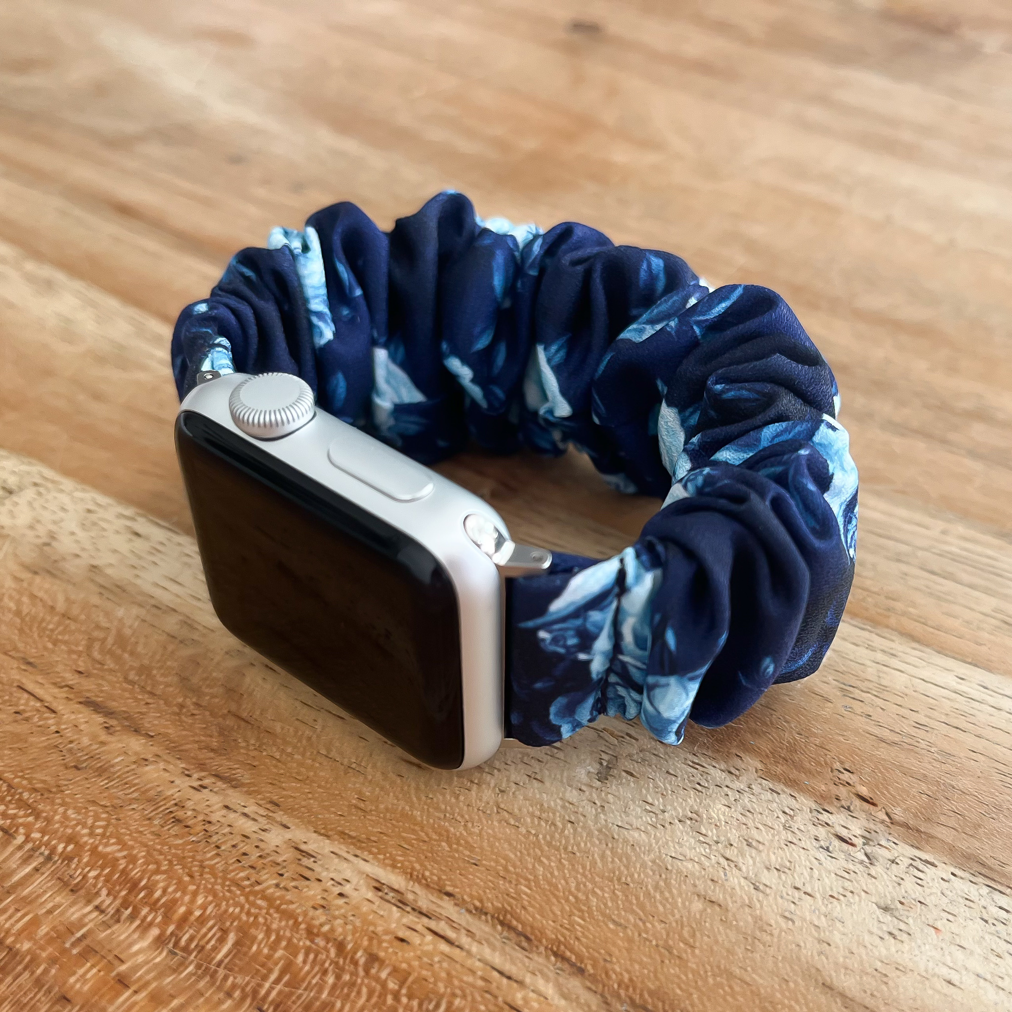 Apple Watch nylon scrunchie band - donkerblauw rozen