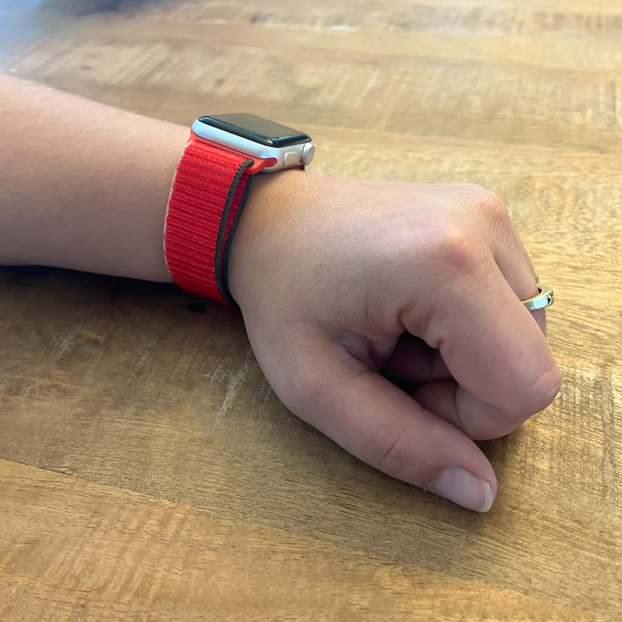 Apple Watch nylon geweven sport band  - aardbei