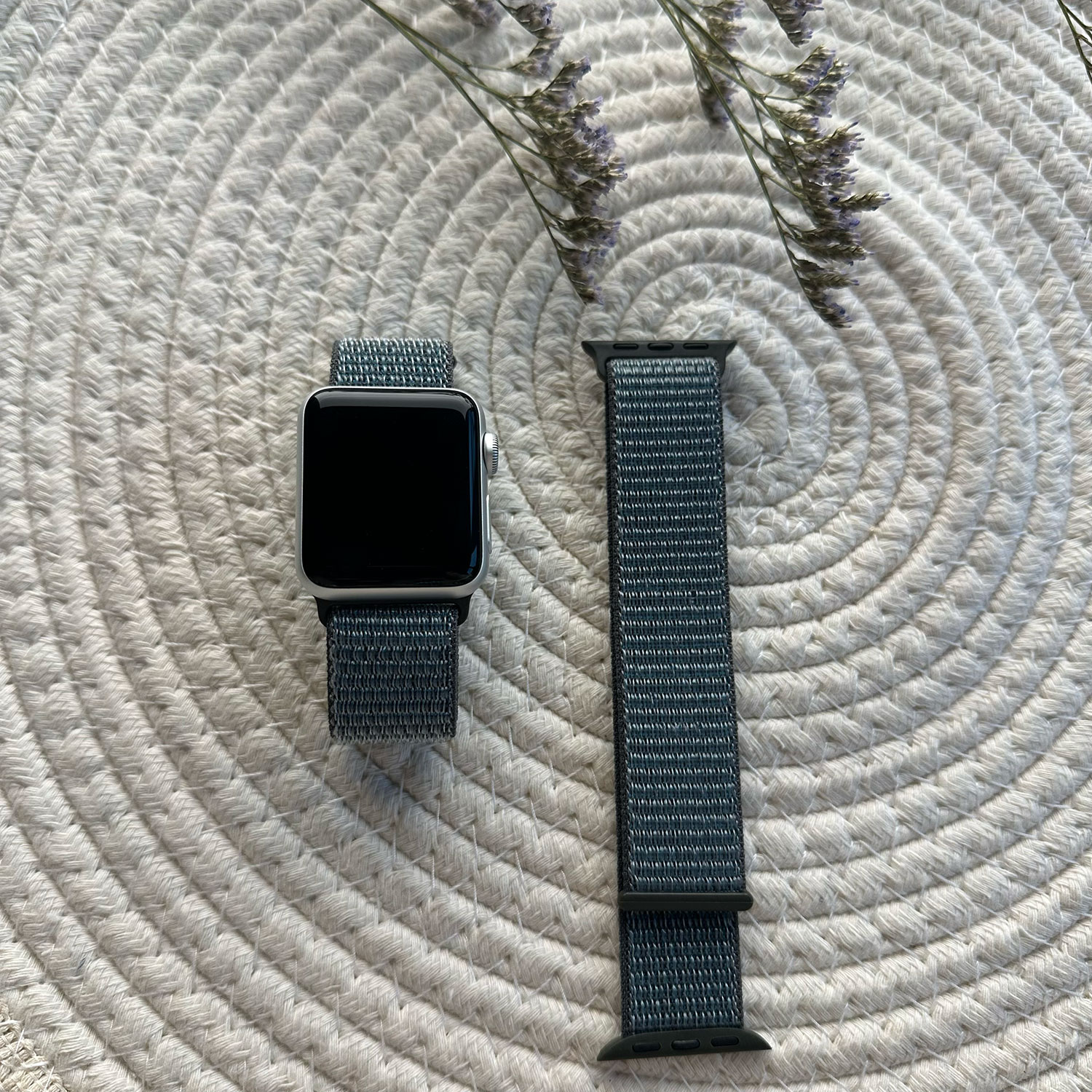 Apple watch nylon sport loop band - storm grijs - 7440849363332 - 123watches - Mooie warme kleuren voor de koude dagen