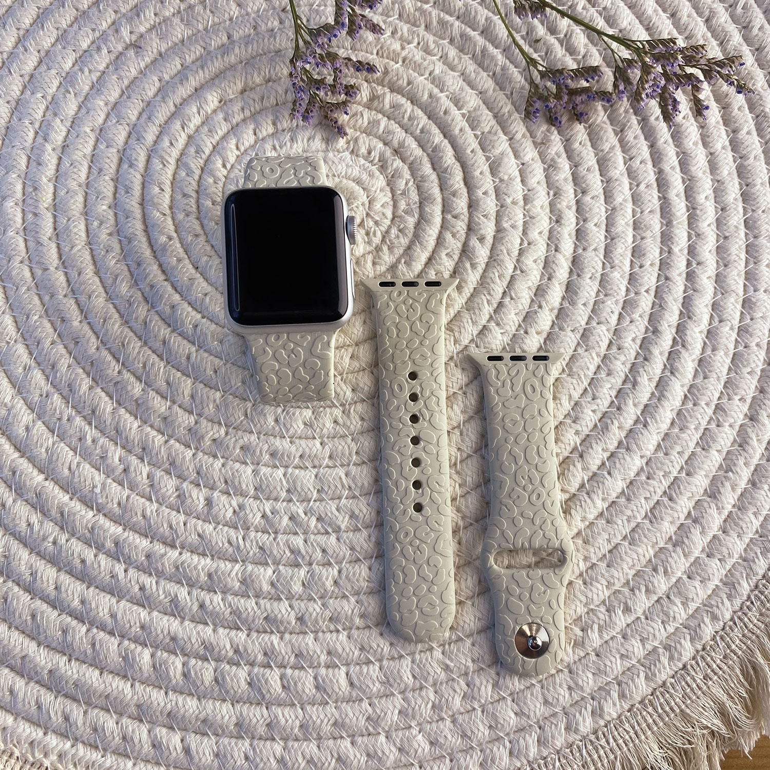 Apple Watch print sport band - luipaard- beige - 7440850146122 - 123watches - Met een hele leuke luipaard print