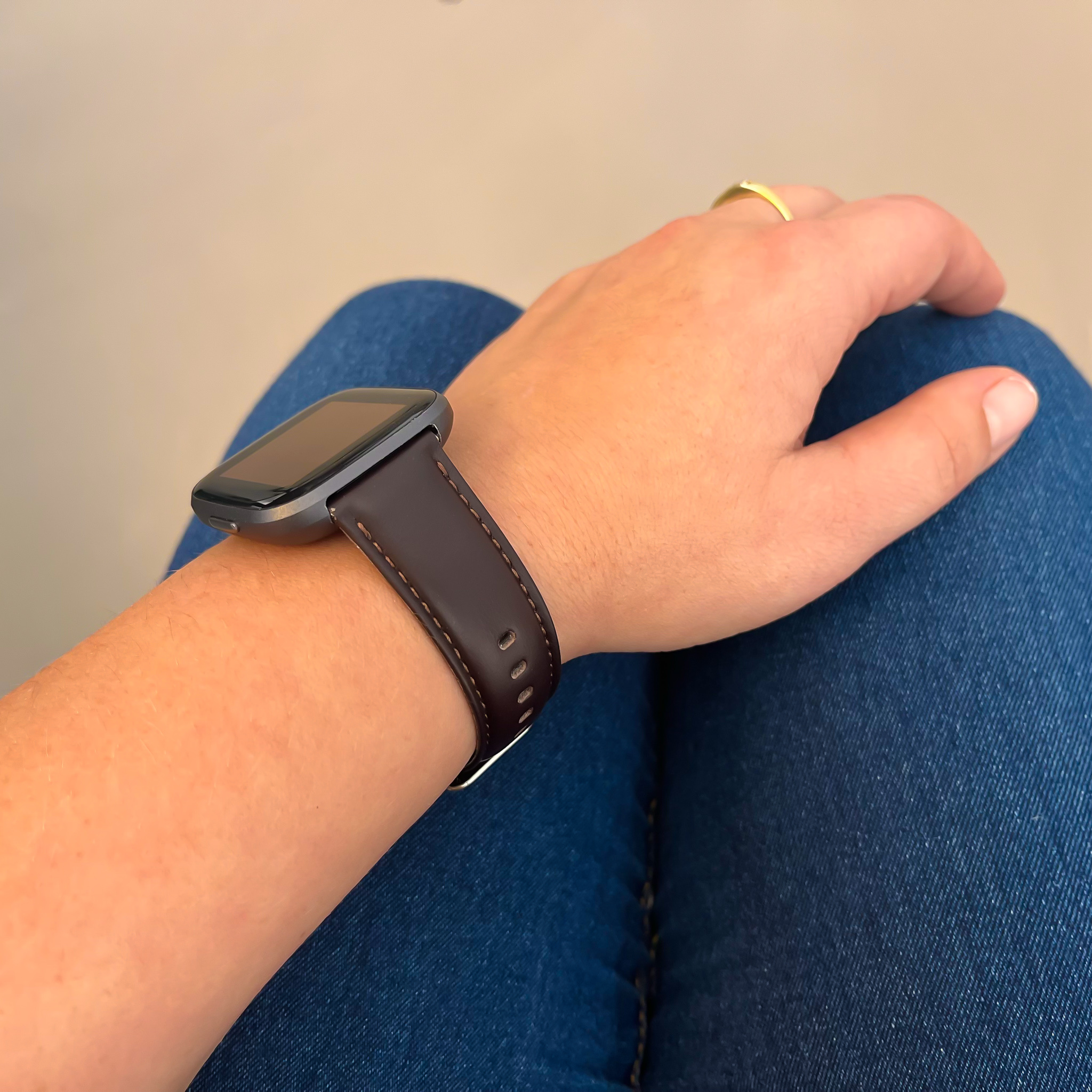Fitbit Versa genuine leren band - donkerbruin