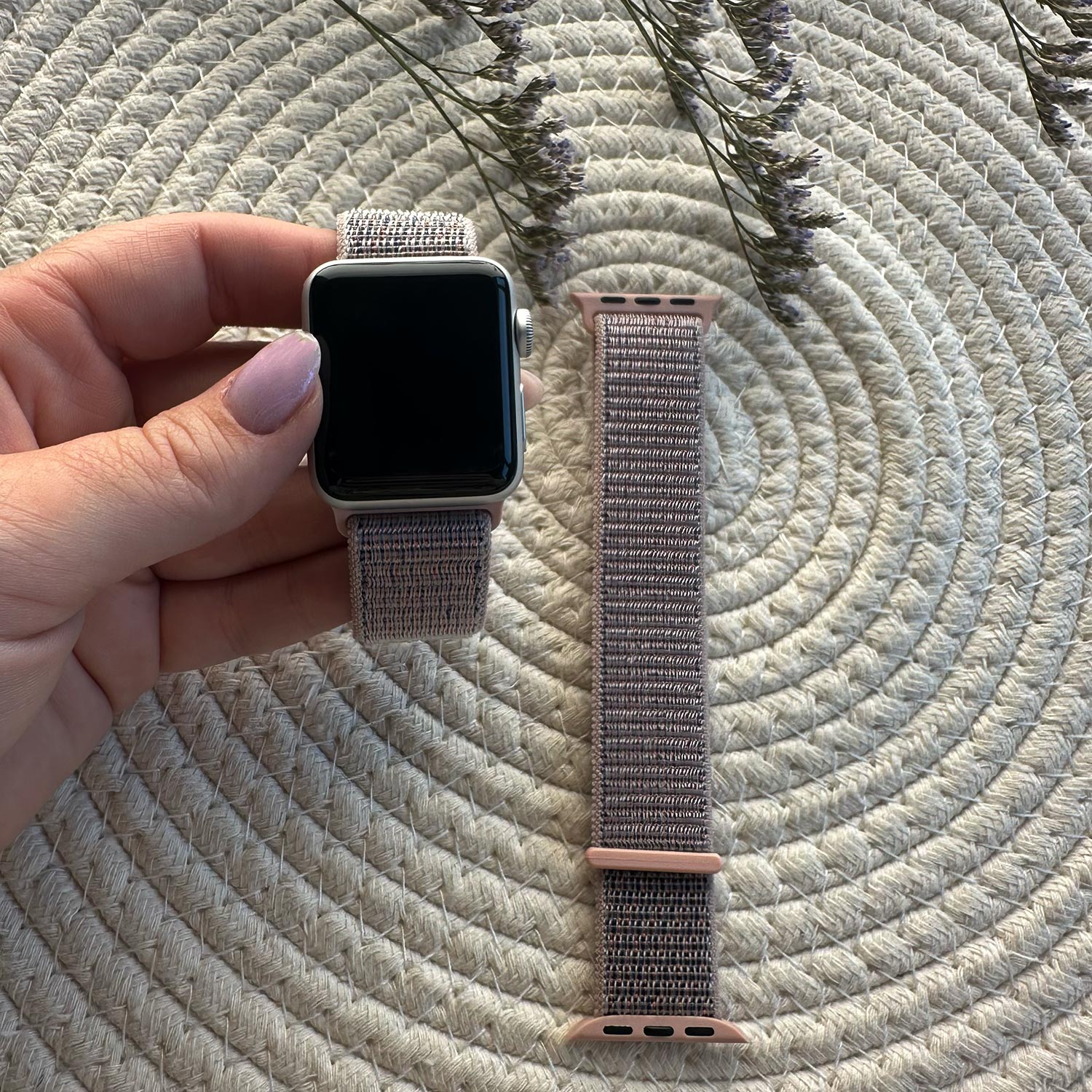 Apple watch nylon sport loop band pink sand - 7440849275253 - 123watches - sfeer